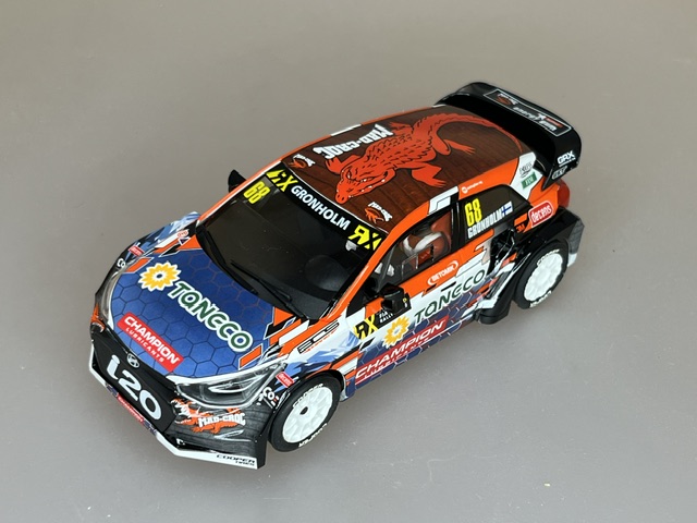 i20